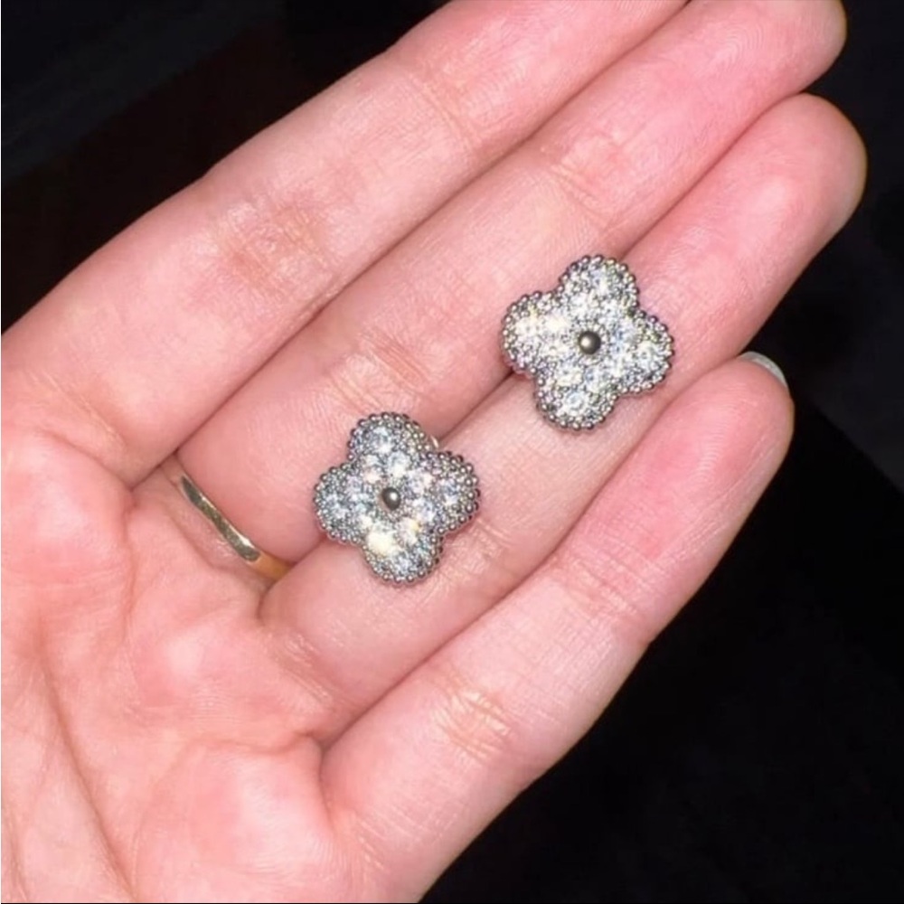 Sterling silver earring